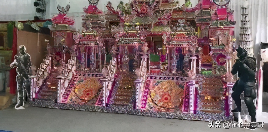 请脱衣舞女、祭品上加特林?为什么台湾人葬礼这么野?|轻武专栏