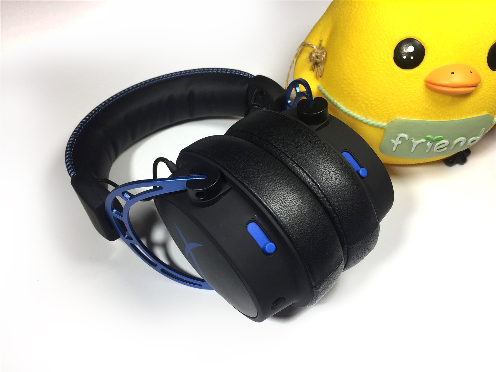 体验hyperx阿尔法加强版游戏耳机,hyperx阿尔法无线游戏耳机