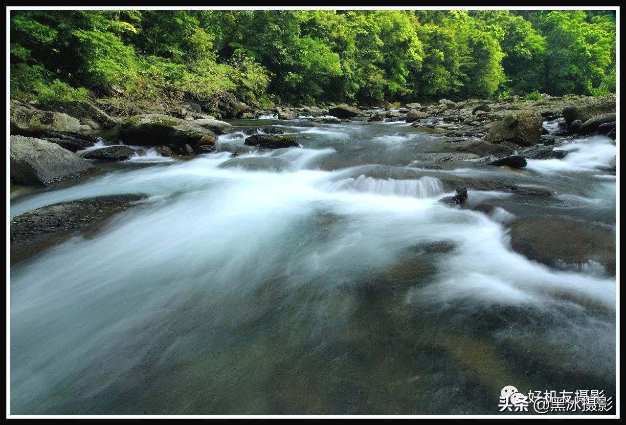 超广角和长焦镜头哪个更实用,广角镜头和长焦镜头优缺点