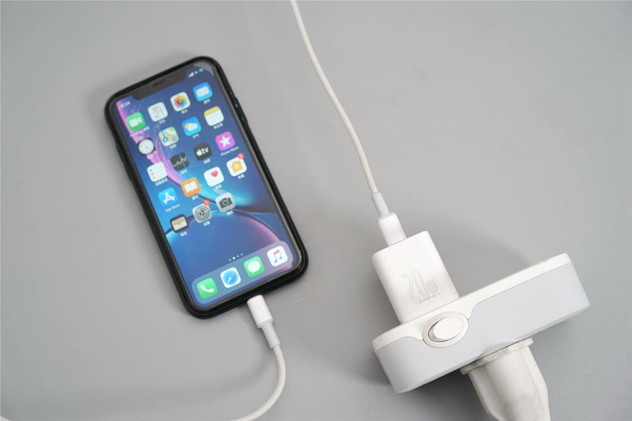 倍思苹果快充哪个系列好,倍思超级硅20w快充和氮化镓