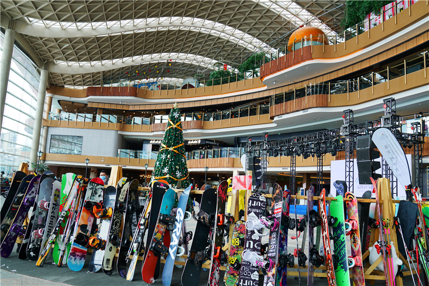 北京附近适合亲子游的滑雪场,崇礼太舞滑雪场滑雪单板
