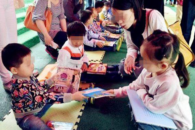 幼儿园小朋友送礼需要回赠礼物吗,幼儿园小朋友互换礼物都送什么