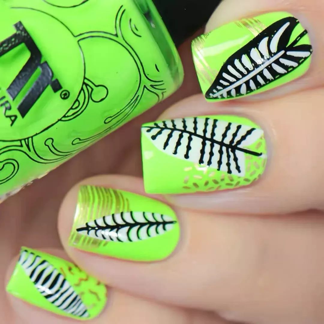 错过了蔡依林的美甲，但iu还来得及