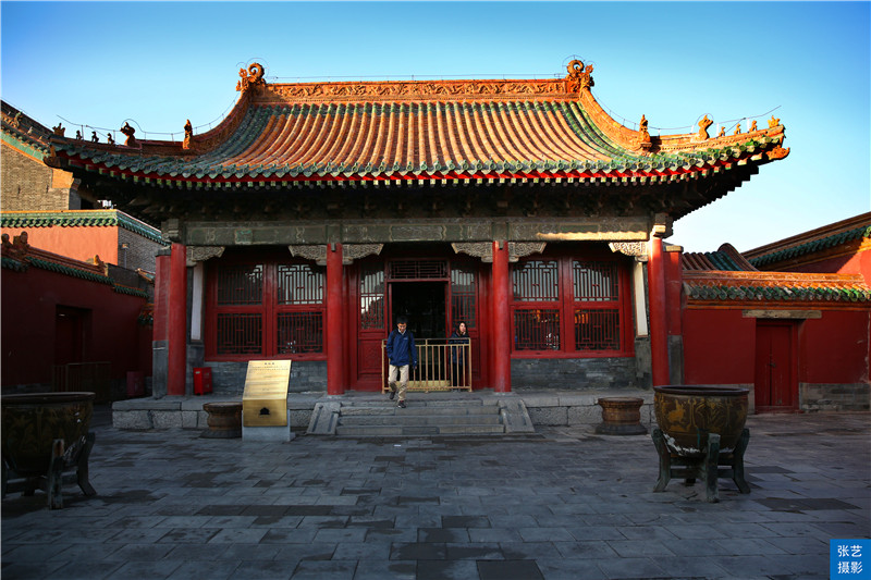 沈阳故宫是举世闻名的建筑物,中国仅存的两大宫殿沈阳故宫