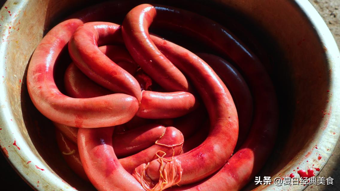 东北满族农村杀猪菜,东北杀猪菜传统美食文化传承