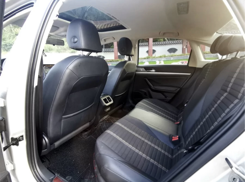 同价位能买1.4T的大众，干嘛买动力弱鸡的日系，11.39万入手朗逸