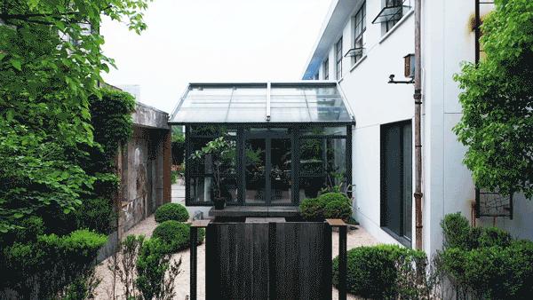 宁波夫妻租下1000㎡破厂亲手改造，搭出超美房中房