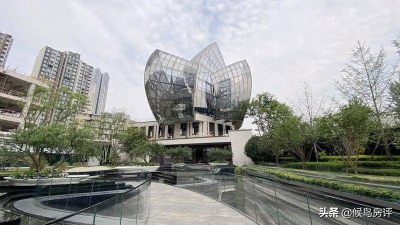 1000万可以买到什么豪车,1000万可以买到怎样的别墅