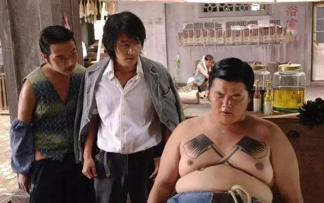 周星驰说很多人找他拍戏,周星驰当年只给他两分钟的镜头