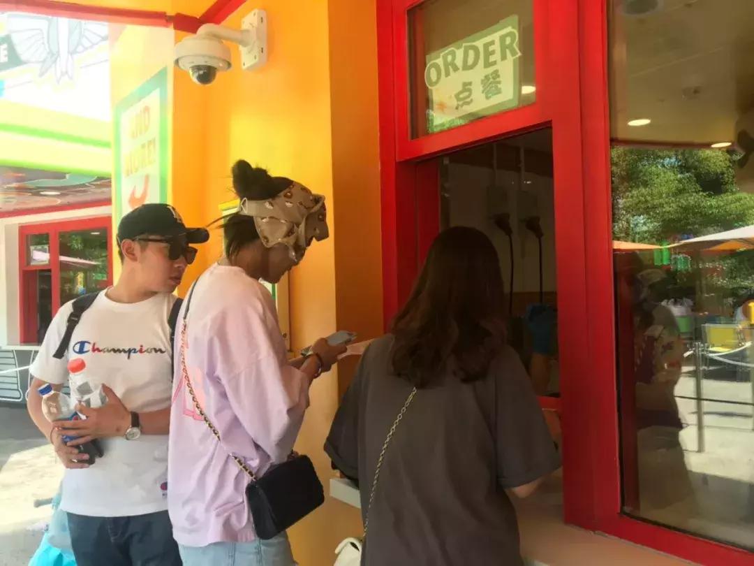 上海迪士尼奇梦烟火秀,上海迪士尼奇梦之光幻影