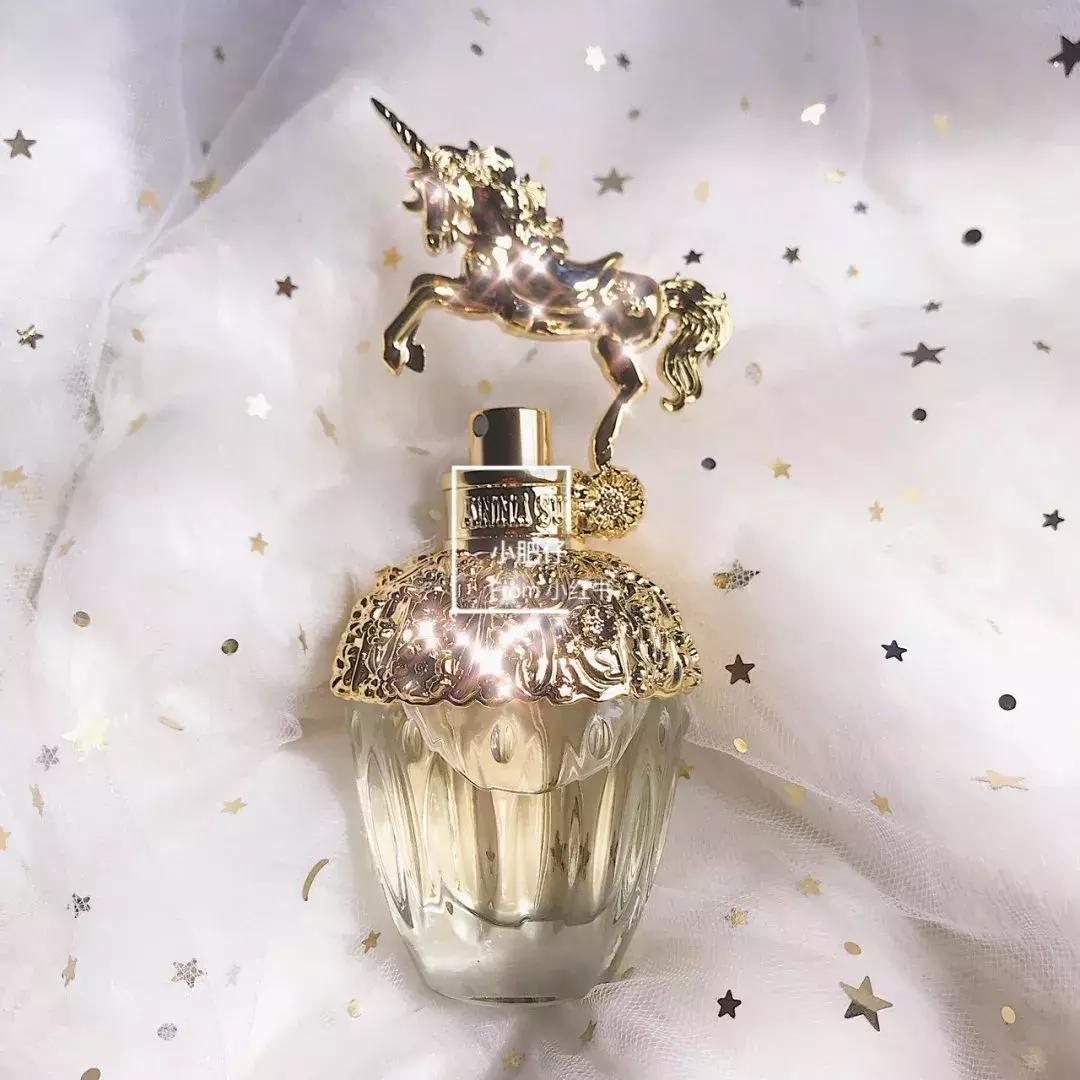 四十岁女士香水哪款最好闻斩男香,斩男香公认最好闻的香水