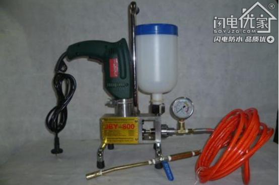 厕所漏水打孔灌胶,卫生间漏水免砸砖灌胶怎么弄