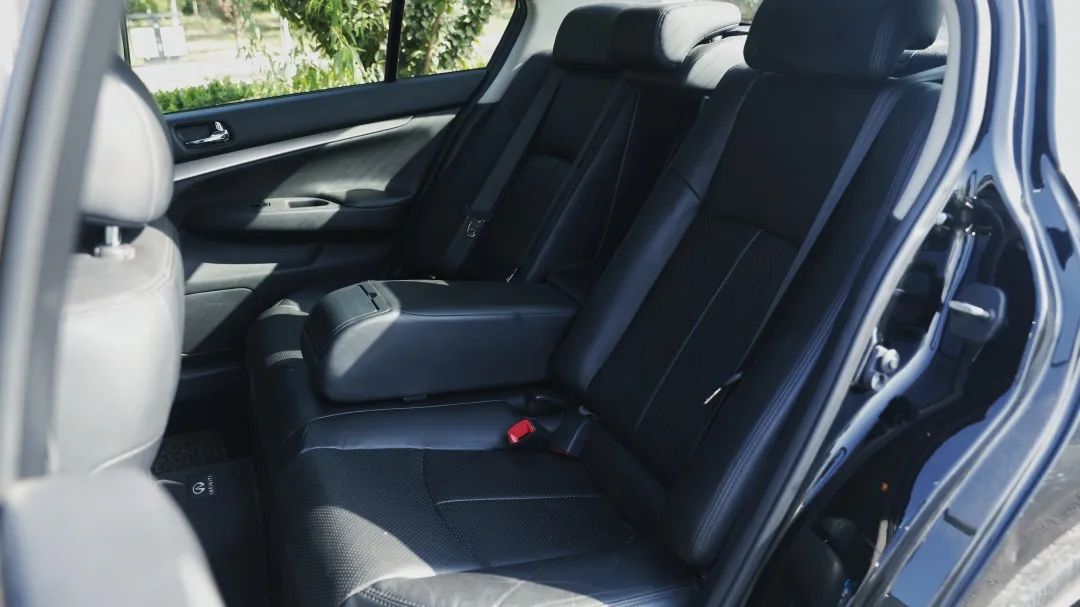 英菲尼迪g25二手车评测,10款英菲尼迪g25值得买吗