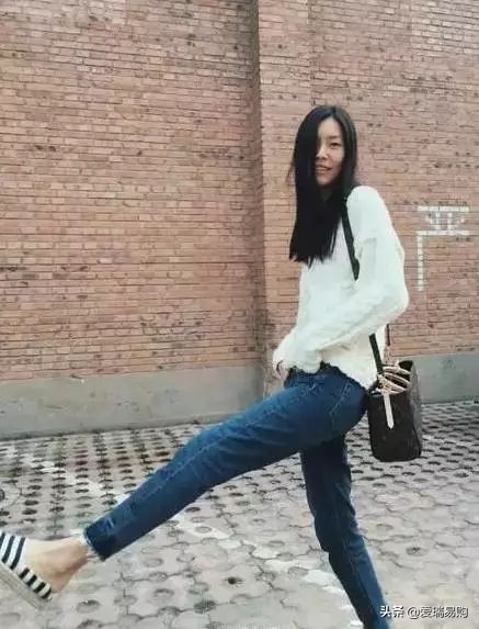 lv老花包大热门,lv黑色老花和棕色老花哪个保值