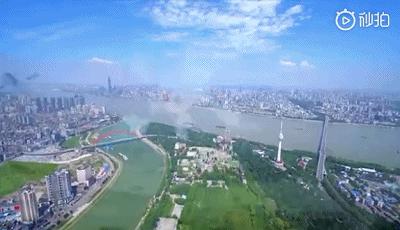 闅忓窞鍏冪礌,榛勫唸鍏冪礌浜浉绾界害鏃朵唬骞垮満