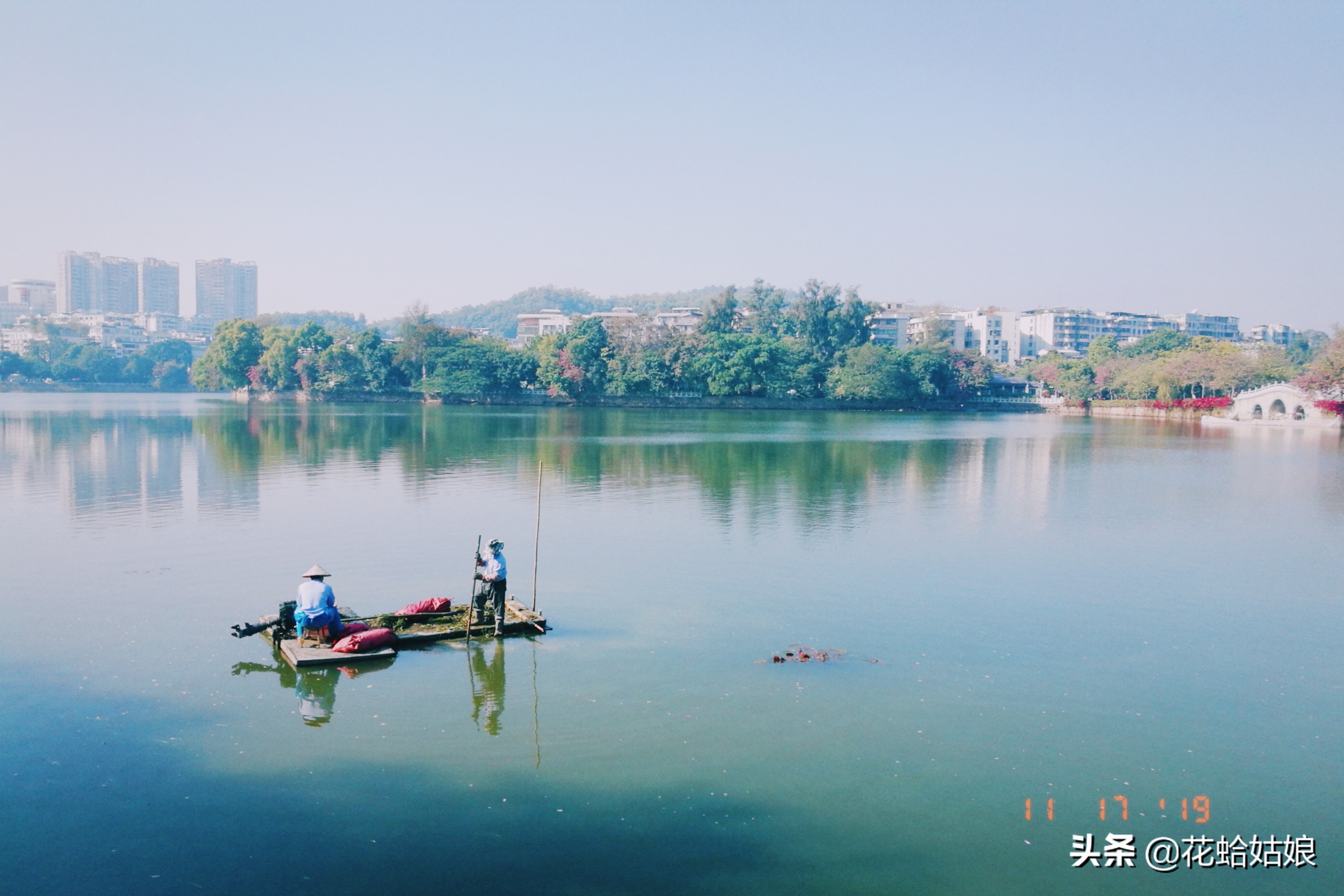 有苎萝西子之美誉的惠州西湖,是国家5*级A**旅游景区,静中带美