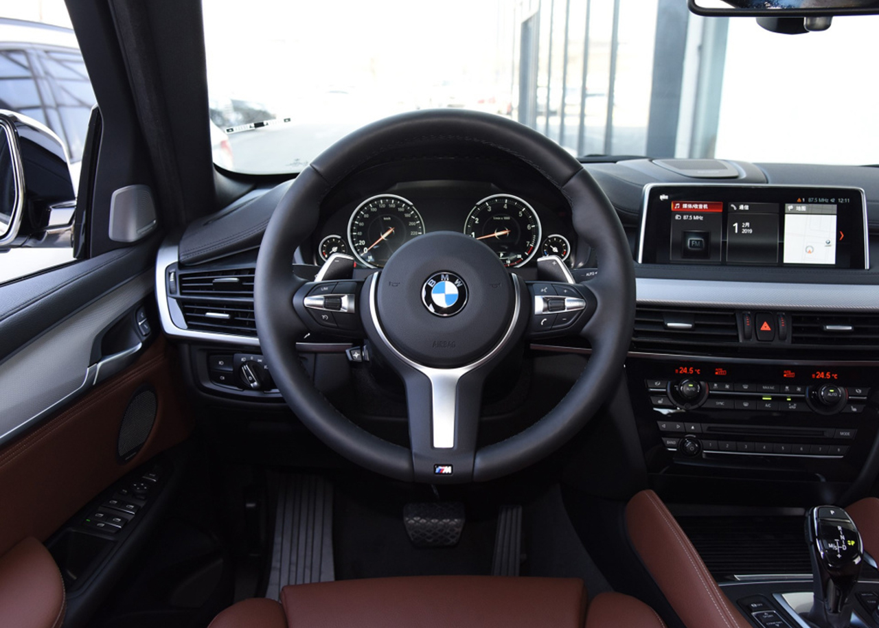 新一代宝马x6动感十足,老款宝马x6上档次吗