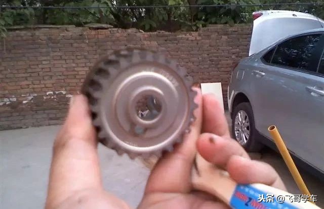 发动机正时皮带的更换步骤,车主自己换正时皮带