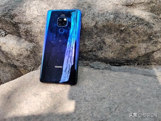 华为mate20才是颜值担当,华为mate20推荐入手吗