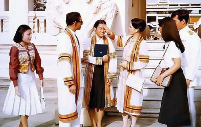 泰国公主诗琳通加冕,泰国王位诗琳通