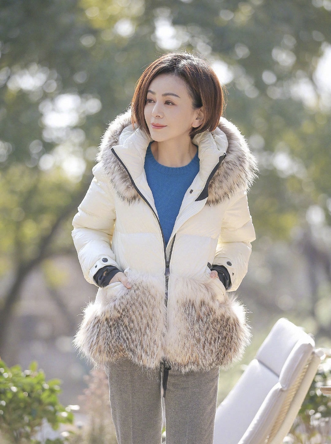 王琳穿高定礼服,47岁王琳穿衣打扮