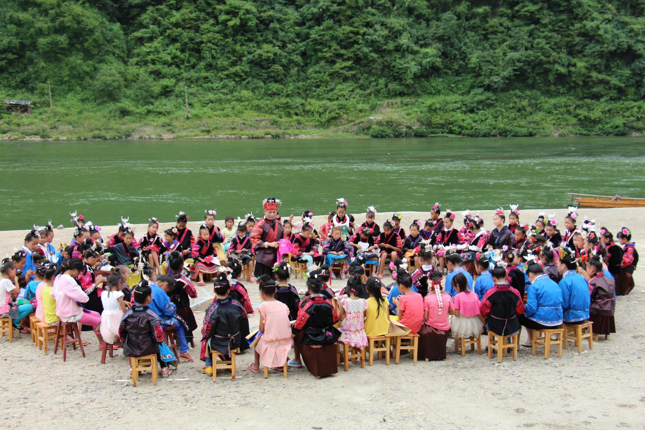 苗绣民族特色文化非遗传承,贵州非遗刺绣