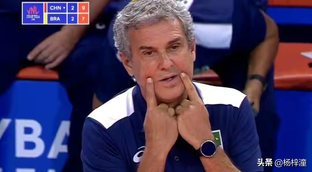 什么原因让这位央视名嘴、大佬解说产生口误?