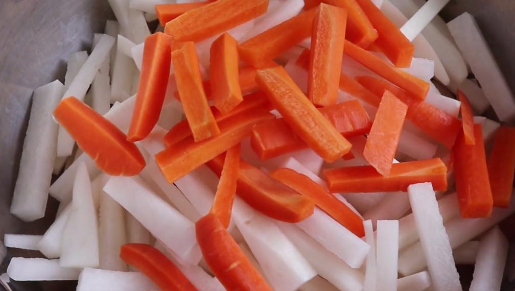 饭店的泡椒萝卜条为什么那么好吃，教你这小妙招，天天吃都不会腻