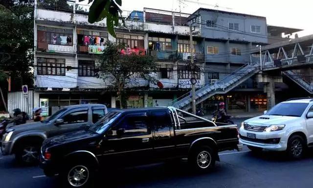 曼谷唐人街繁华,曼谷唐人街在辉煌区吗