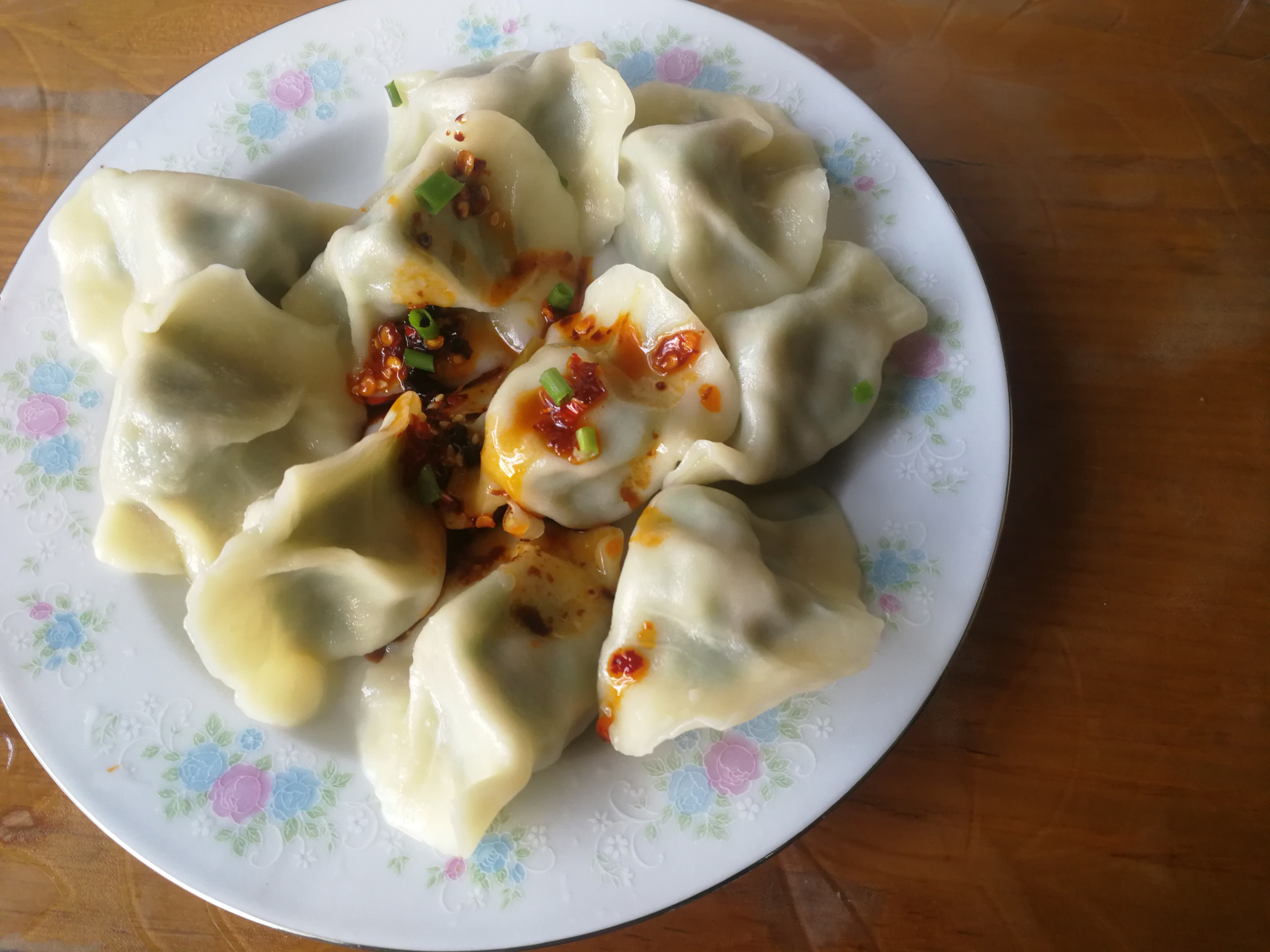 从摆地摊卖零食到开店,从摆摊到开连锁店