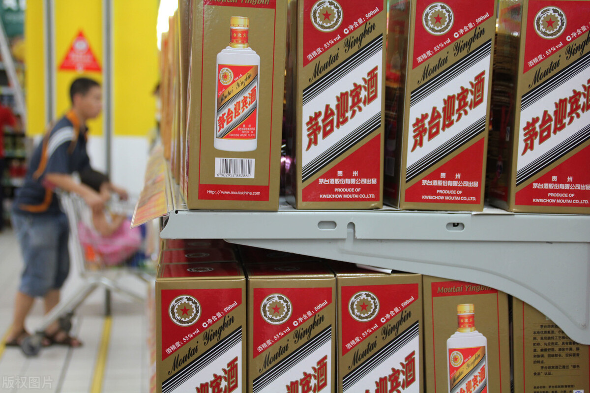 买到过期食品怎么索赔职业打假,网上商城买到过期食品怎样维权