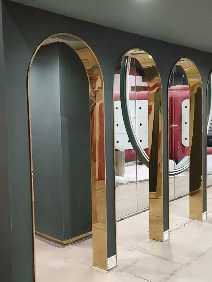 不锈钢门套装饰效果,简约现代装修不锈钢门套