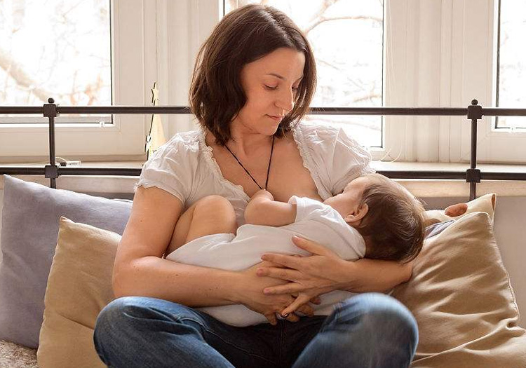 月子里发烧以后母乳变少了怎么办,哺乳期发烧怎么办可以喝姜汤吗