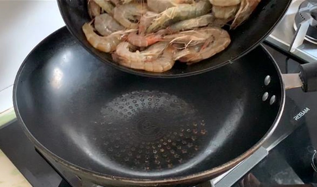 煮大虾怎么做虾煮几分钟就熟了,水煮大虾怎样煮虾肉又白又嫩