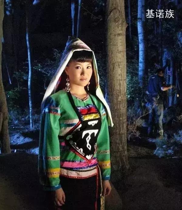 56个民族美女服饰图片大全,56个民族女生的漂亮服装