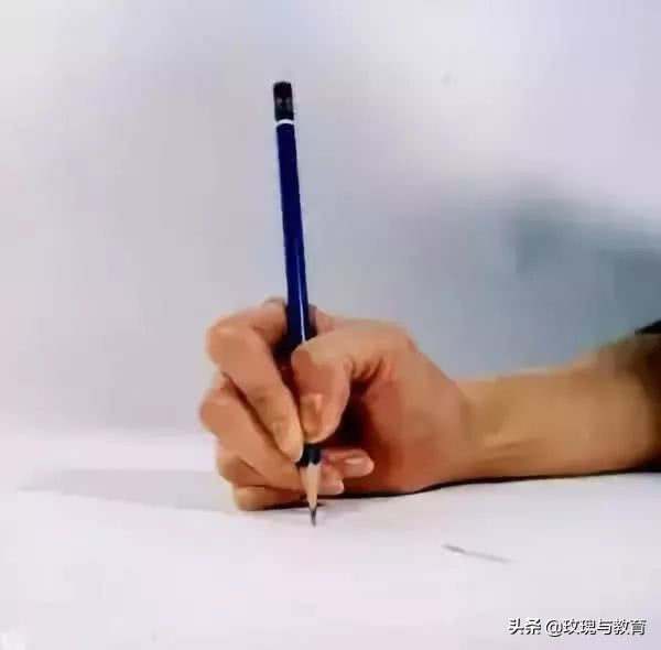 小孩书写潦草怎样引导,孩子写字潦草不规范的原因