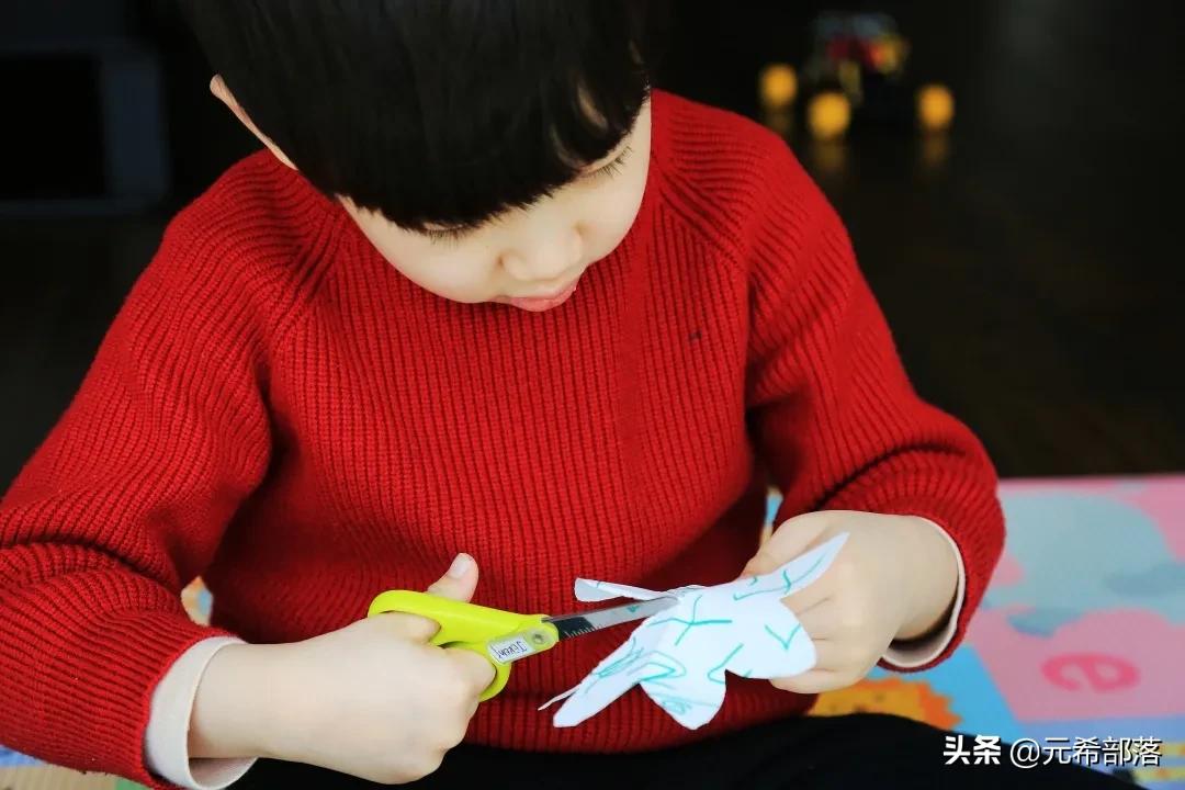 儿童创意花卉手工,儿童手工制作大全创意开花