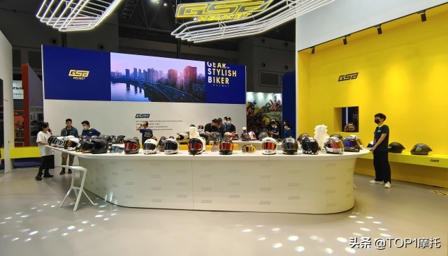 重庆摩博会丨GSB头盔探馆多款新品惊喜上市还有电加热镜片