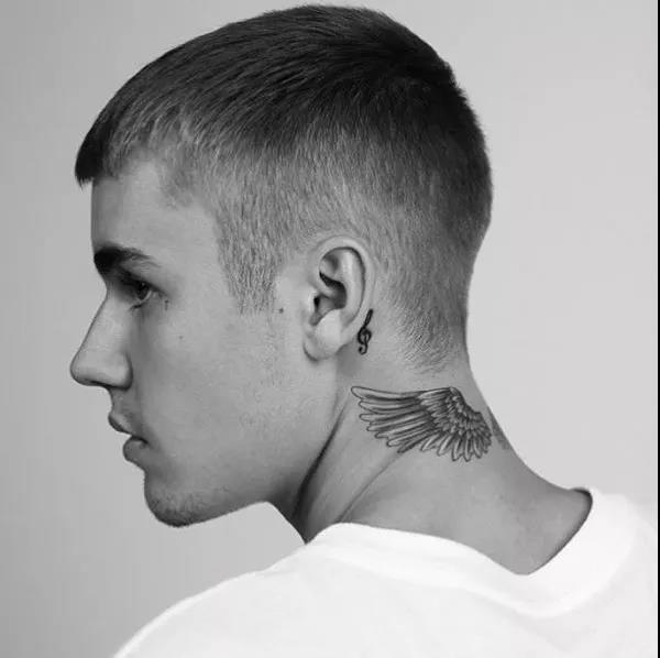 丁日，你妈喊你回家剪头了