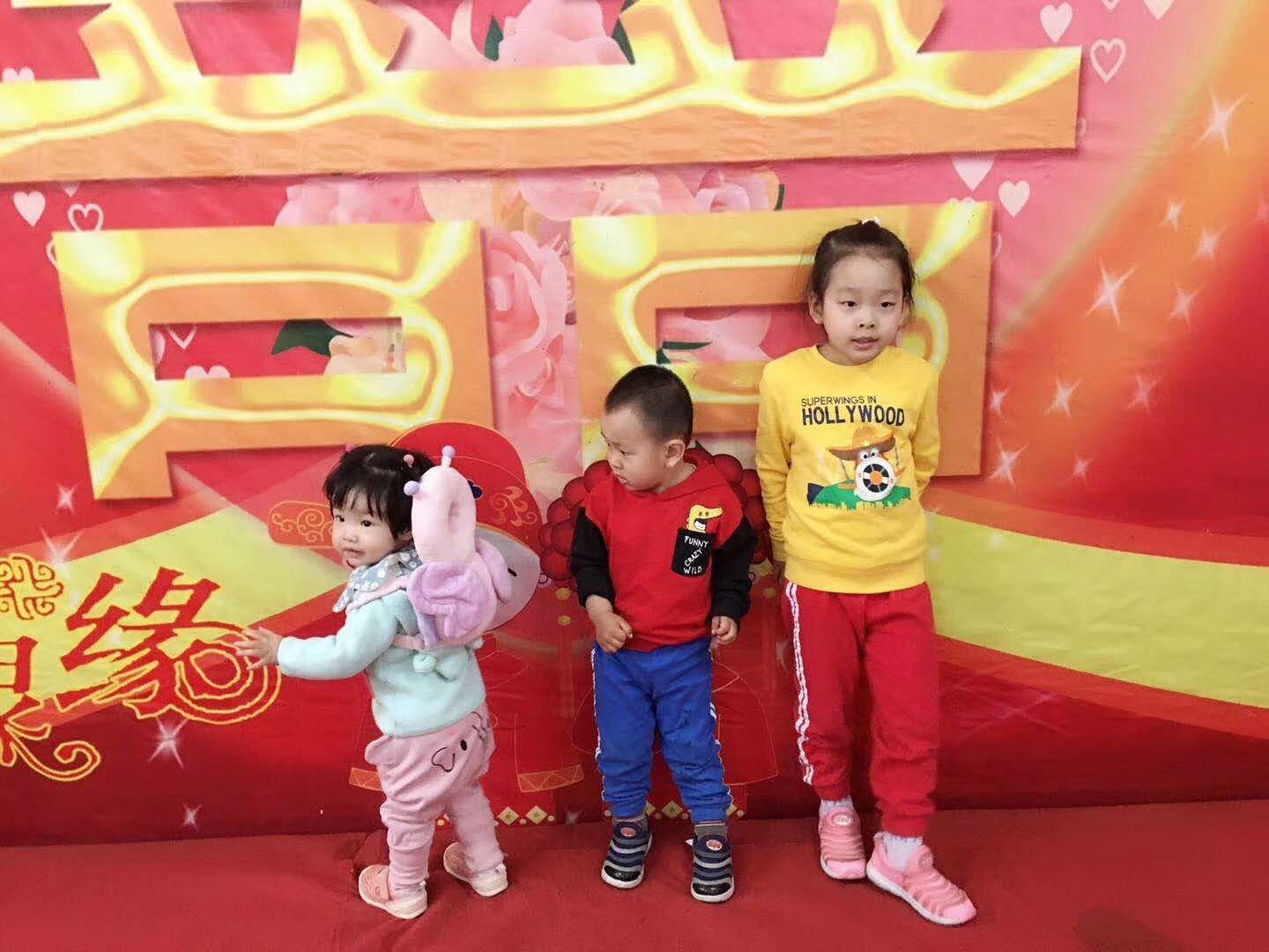 帮幼儿园小朋友擦屁股,幼儿园擦屁股自理课