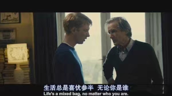 当女孩被欺负时你会怎么做,女孩被渣男欺负仍选择自己扛