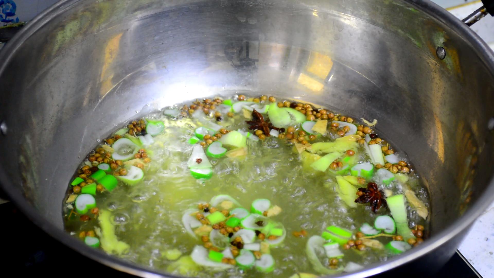 教你炸丸子姥姥传的秘方又酥又脆,酥脆炸丸子各种做法