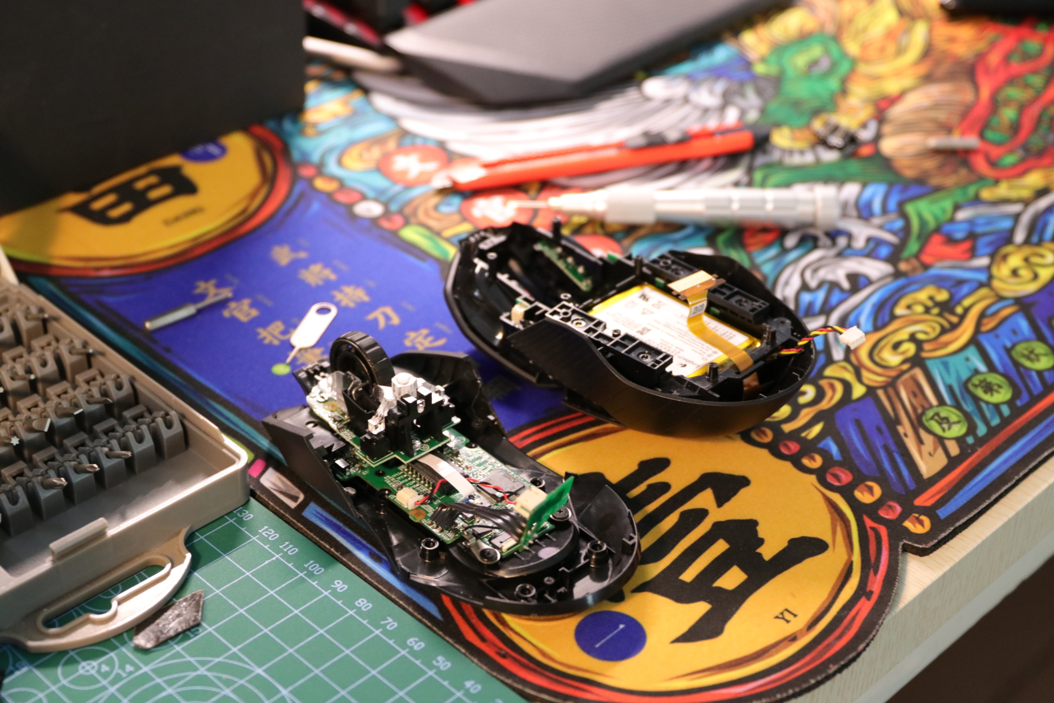 罗技g903电竞游戏双模无线鼠标,罗技g903鼠标坏了怎么自己维修