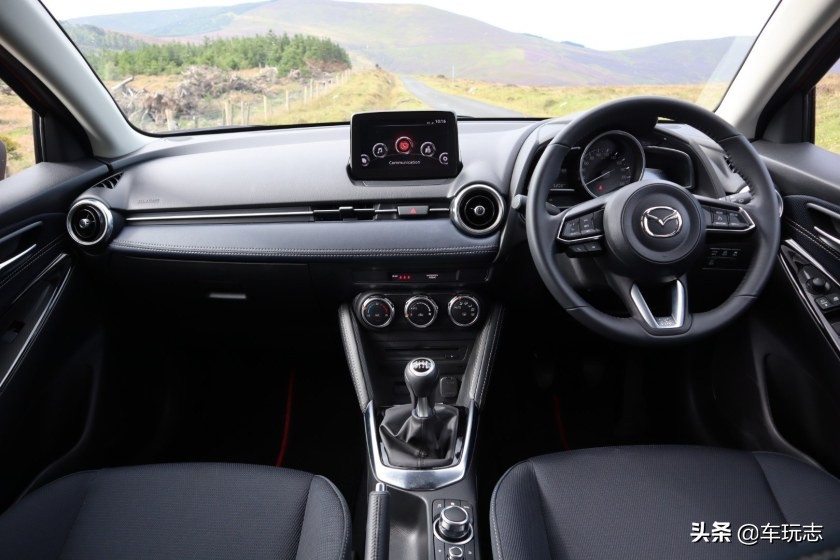 2022款马自达2混动售价,2020全新马自达2