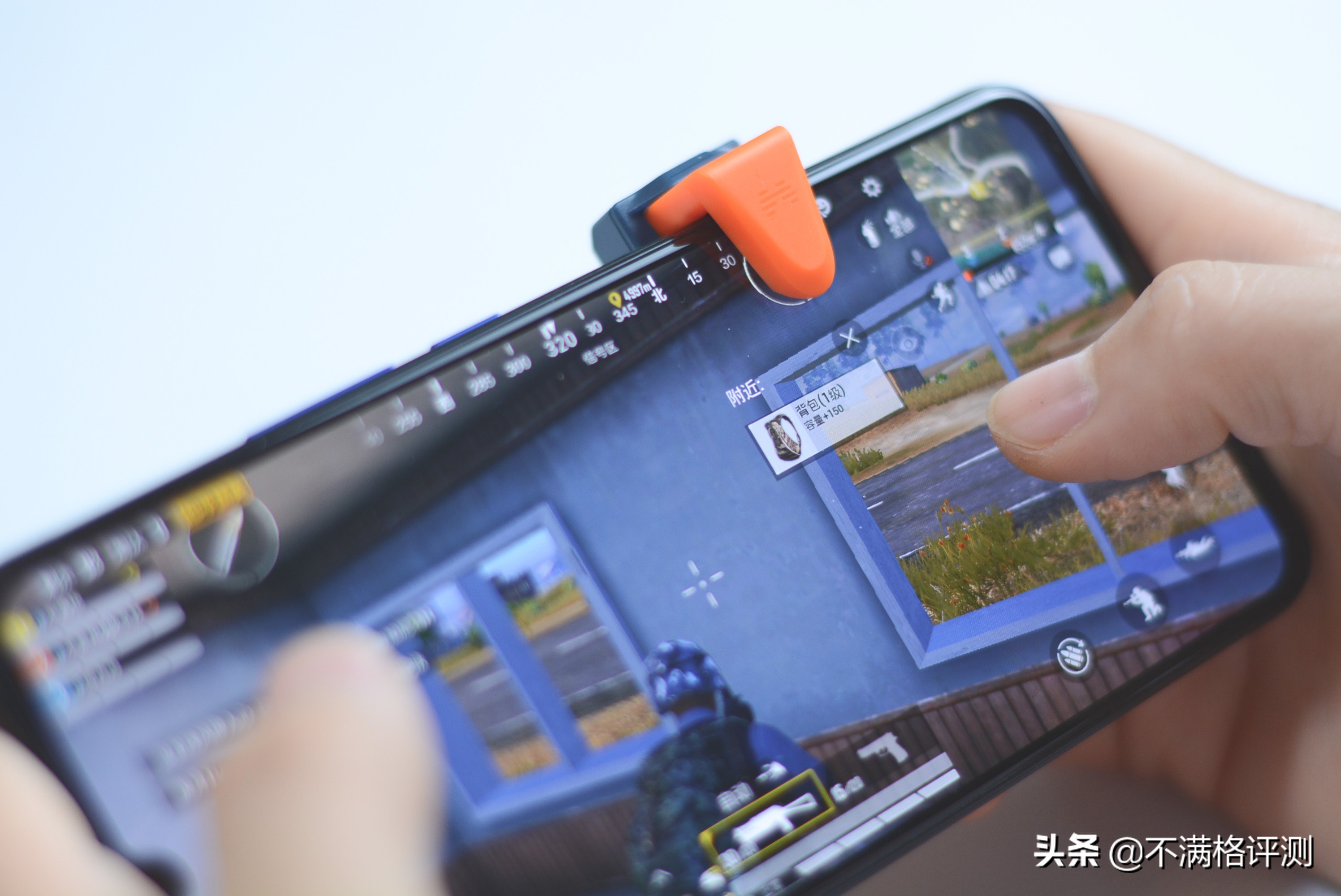 北通J1手游按键：打火机一样大小，用它玩吃鸡，SKS秒变AK47