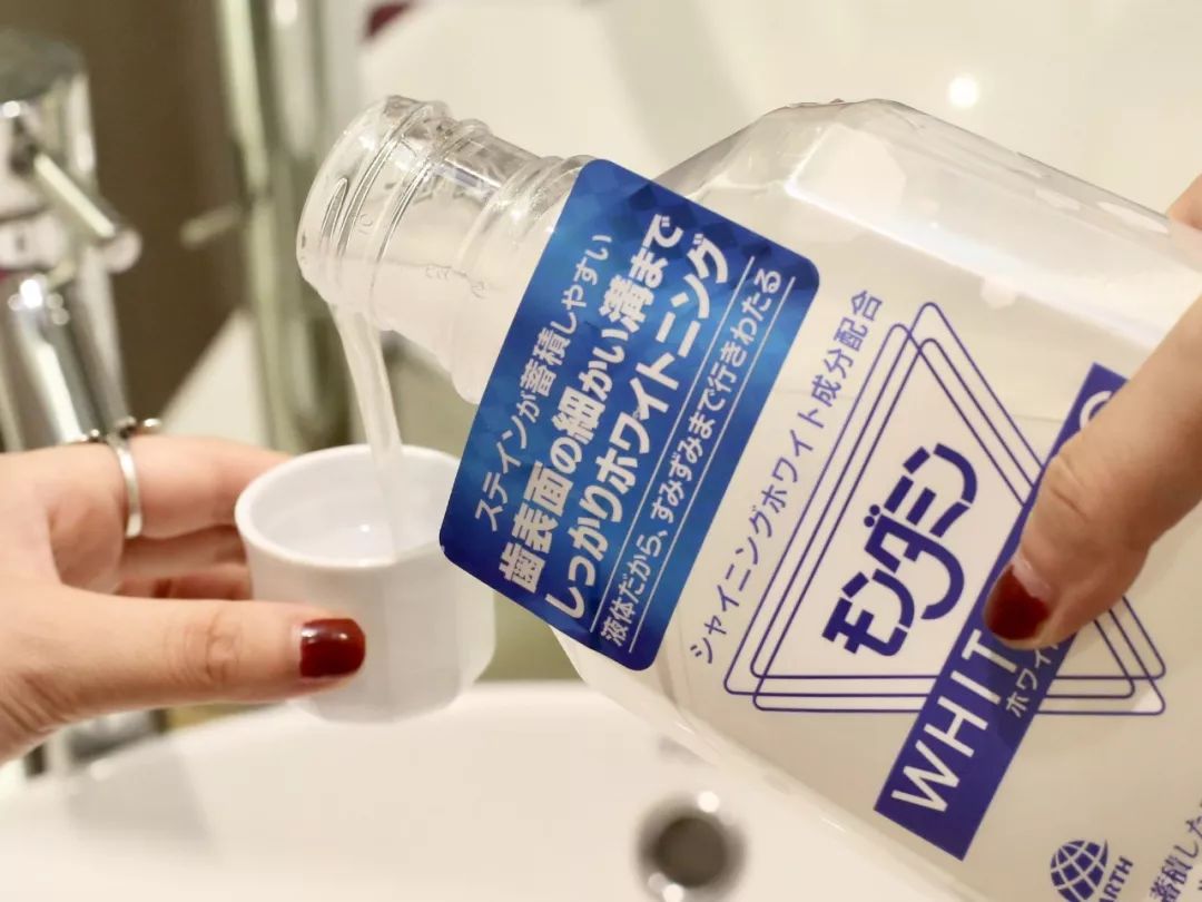 刘涛是全口瓷牙,演员刘涛的一口烤瓷牙多少钱