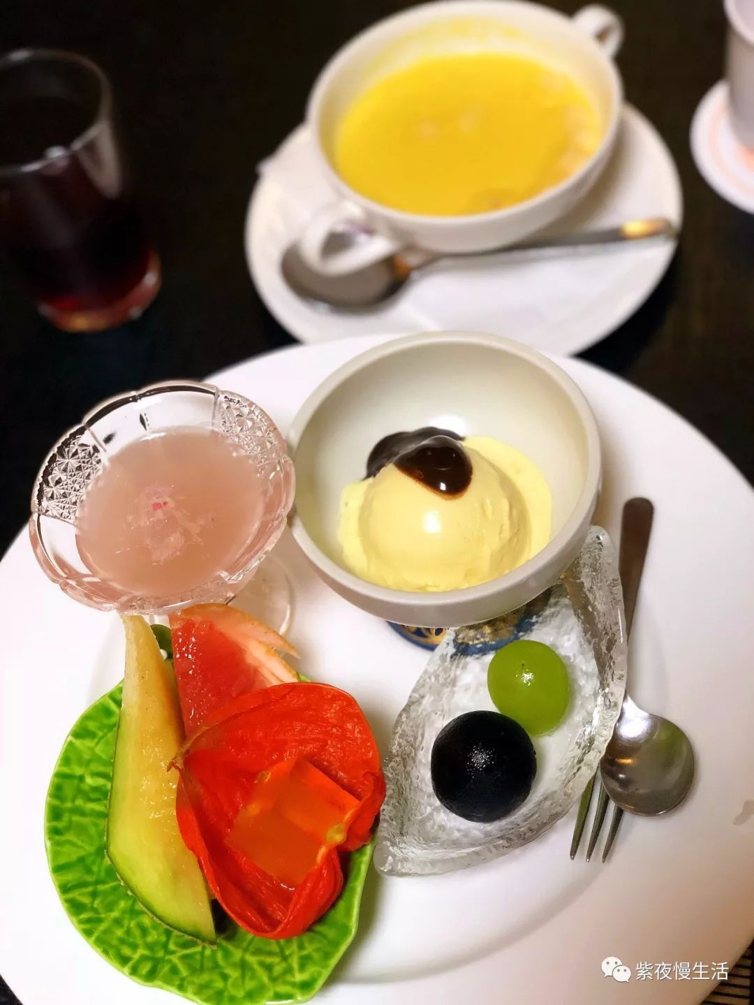 未见富士，幸运依在-秀峰阁湖月