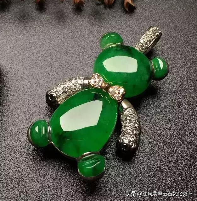 翡翠雕刻房子造型寓意,翡翠雕刻蚂蚁和虫子寓意