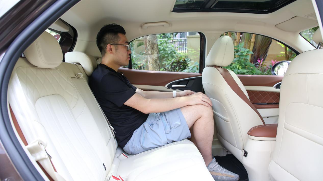 欧拉好猫2022款500公里豪华型试驾,不比合资车差带你体验欧拉好猫