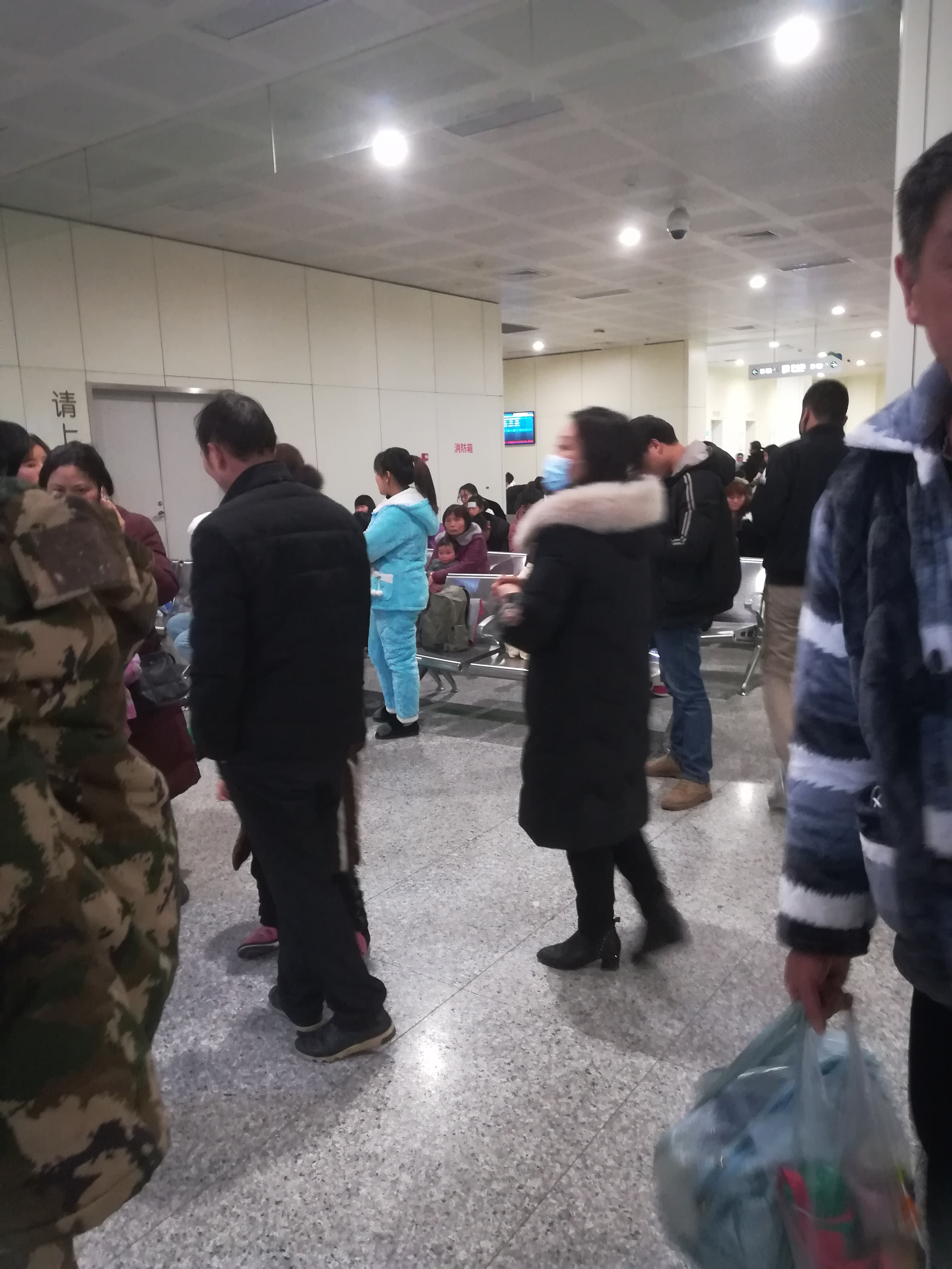 流感发烧40度需要挂水吗,高烧39-40一直不退